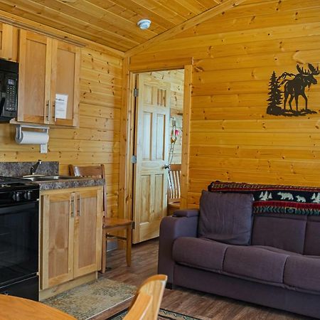 Bend-Sunriver Camping Resort Cottage 1 Екстер'єр фото