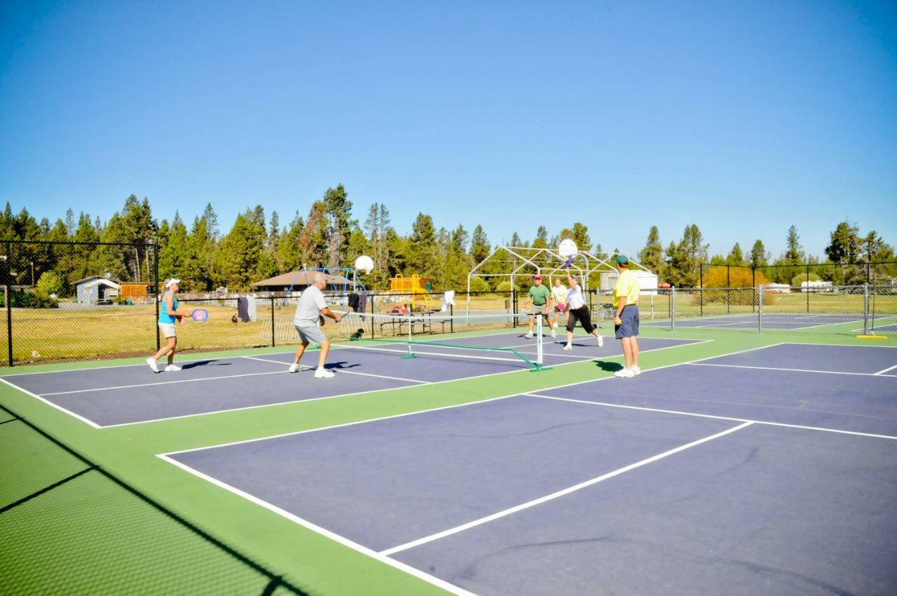 Bend-Sunriver Camping Resort Cottage 1 Екстер'єр фото