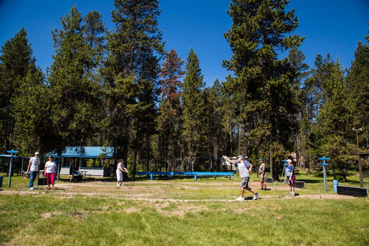 Bend-Sunriver Camping Resort Cottage 1 Екстер'єр фото